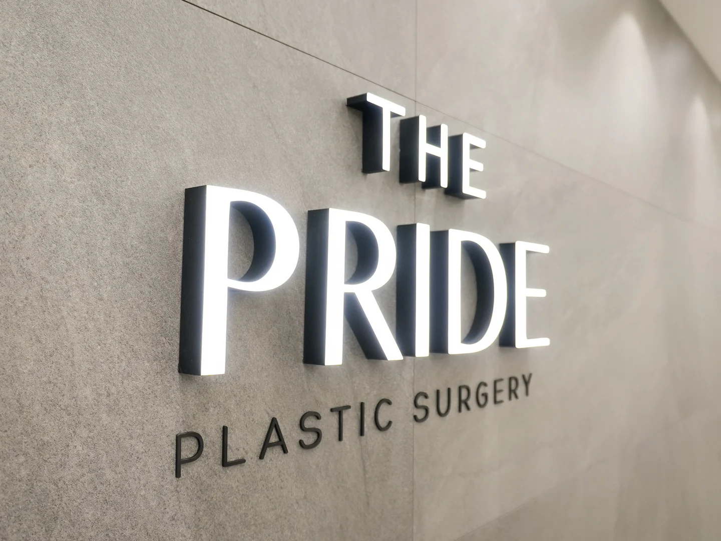 ภาพสถานที่ของ Pride Plastic Surgery
